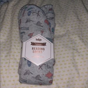 Reading socks